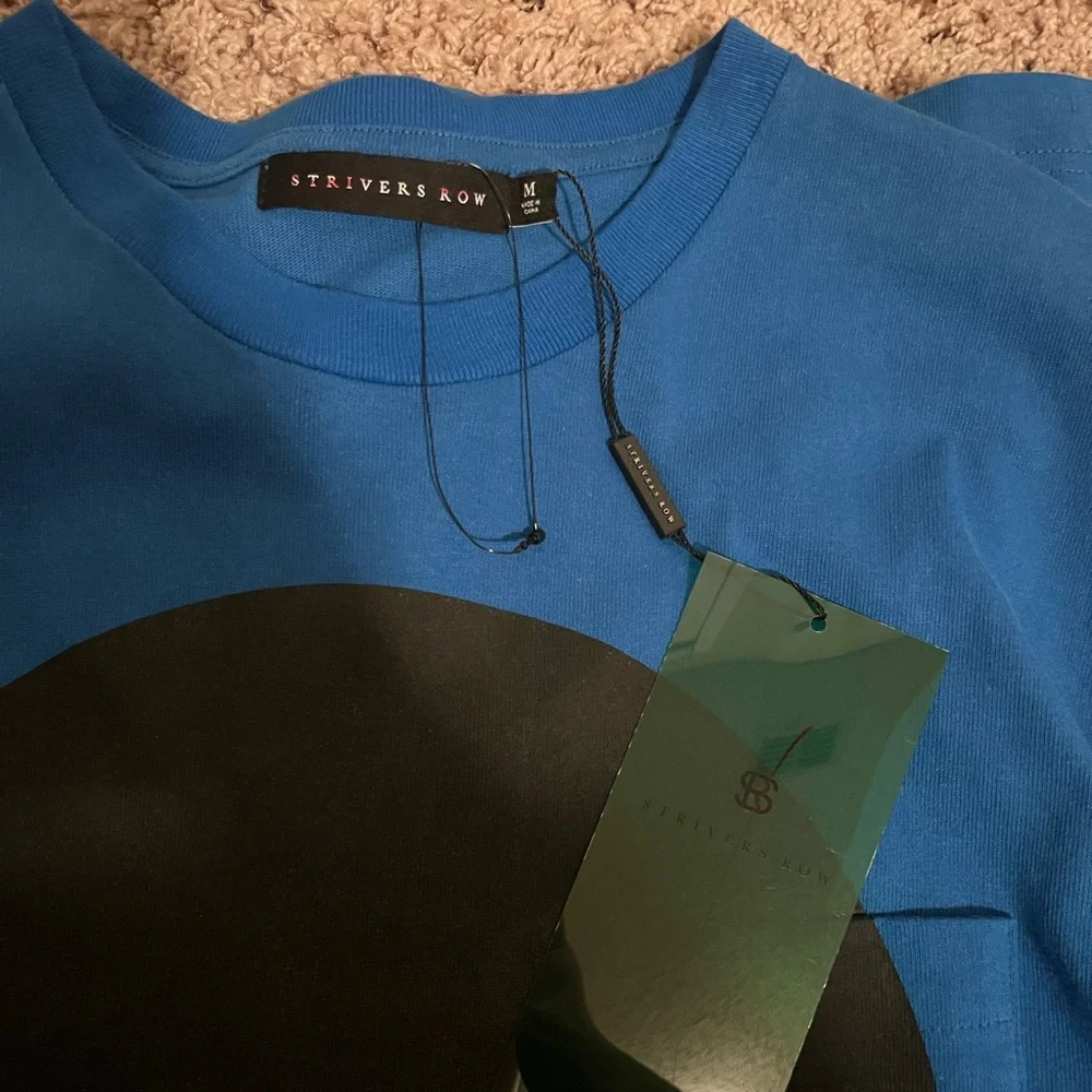 Strivers Row T-Shirt size M | NWT‎